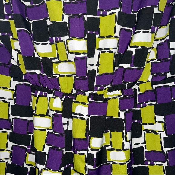 Banana Republic NWT size medium blouse w/cap sleeves - Picture 8 of 9